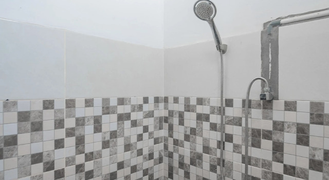 Двухместный номер Standard RedDoorz near Living Plaza Balikpapan 2