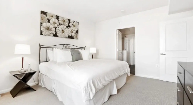 Апартаменты Global Luxury Suites at The Convention Center