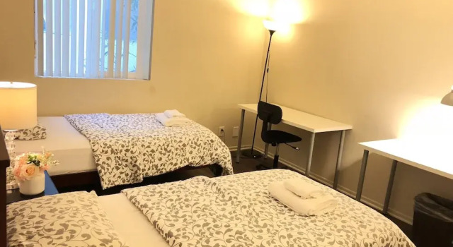 Апартаменты с балконом Prime Location For UCLA Students S209