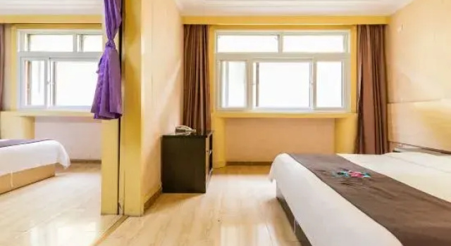 Люкс Business Pai Hotel (Tianjin Binguan Subway Station Municipal Government)