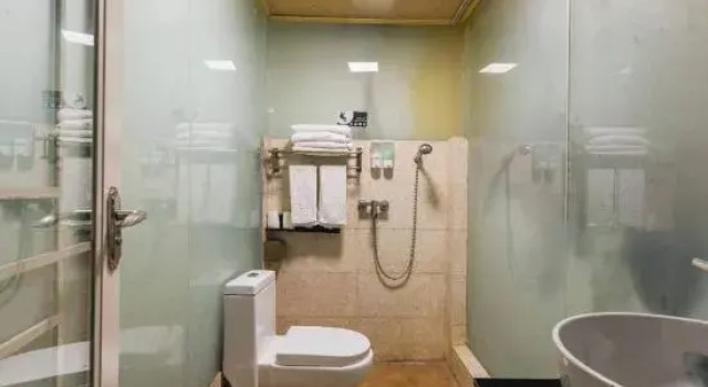 Suite familiare 2 camere con vista sulla strada Amdo Coffee House Inn