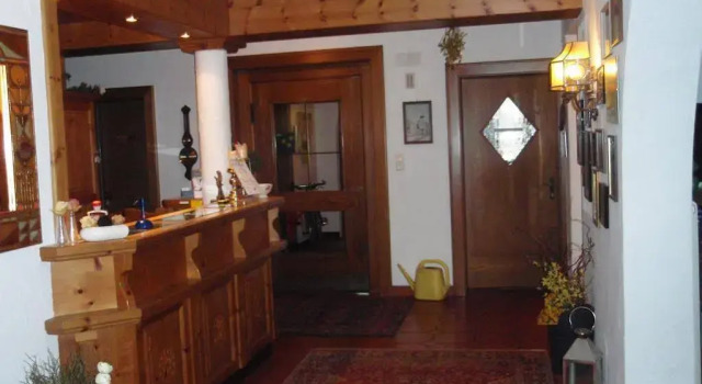 Haus Gamberg & Premium Sommerkarte, Забронировать Отель Санкт-Антон-ам-Арльберг Санкт-Антон, рядом с Train Station Sankt Anton am Arlberg