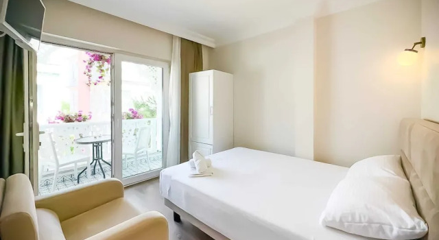White Palace Otel, Prenota Hotel Adalar 
