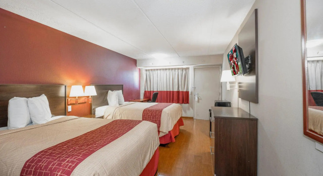 Четырёхместный номер Deluxe Red Roof Inn Jackson Downtown - Fairgrounds