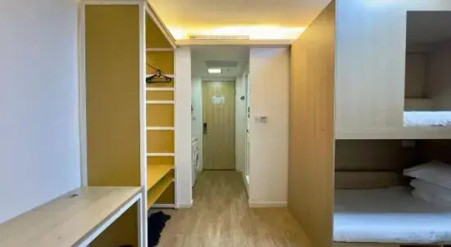 Кровать в общем номере Iforest Hotel(Jiangsu Road Station)