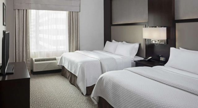 Четырёхместный люкс Cambria Hotel White Plains - Downtown