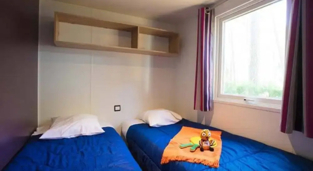 Pretty Mobile Home With a Covered Terrace 100 m From the Beach, Забронировать Отель Отели Côte landaise с бассейном, Бассейн
