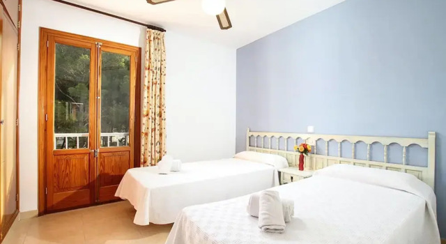 Apartment - 3 Bedrooms with WiFi and Sea views - 108769