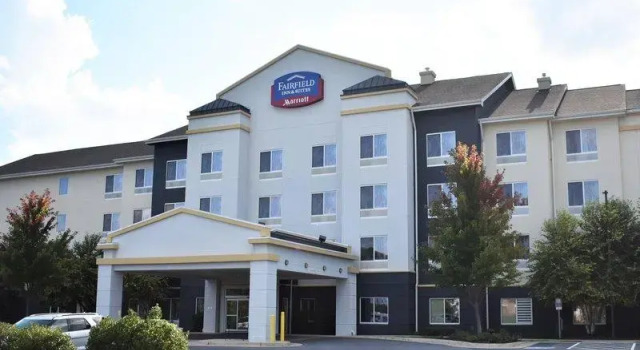 Кровать в общем номере Fairfield Inn & Suites Strasburg Shenandoah Valley