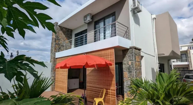 La Villa Do, Book Villa Hotels in Albion with a Pool, Swimming Pool