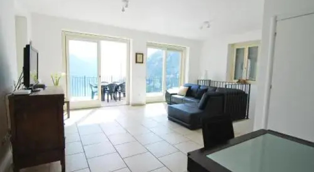 Villa Rosa, Reserva ahora Villa Muronico Lombardía
