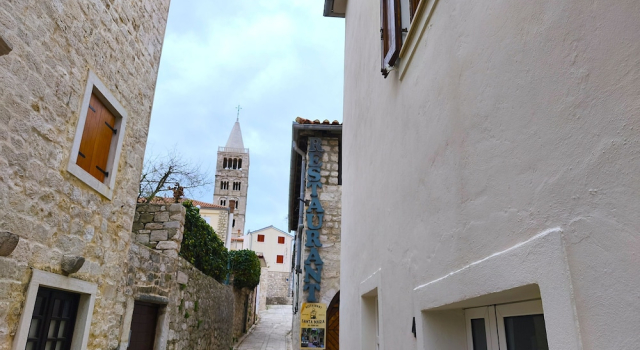 House Nonina Kuca, Prenota Casa vacanze Arbe 