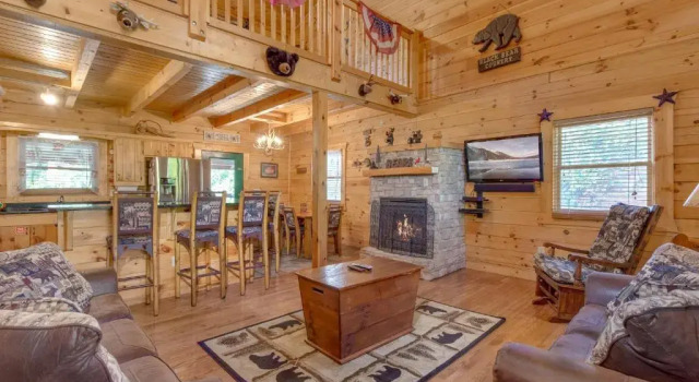 Mountain Dreams, 4 Bedrooms, Sleeps 11, Pool Access, Game Room, Hot Tub