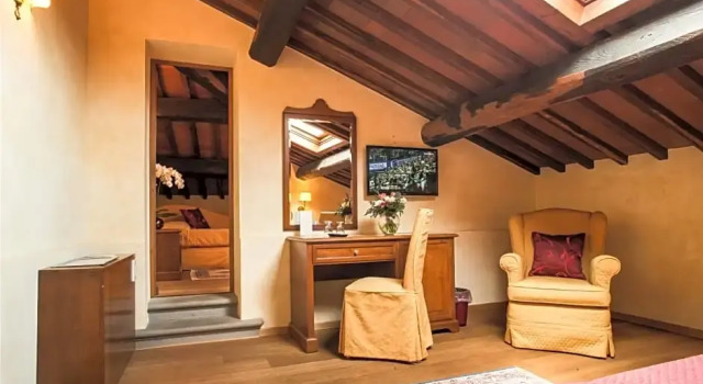 Семейный номер Standard Мансарда Hotel Palazzo San Niccolò & Spa