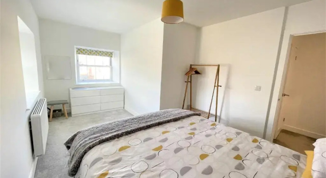 Modern 2 Bed Apt Centre of Penzance, Lift Access