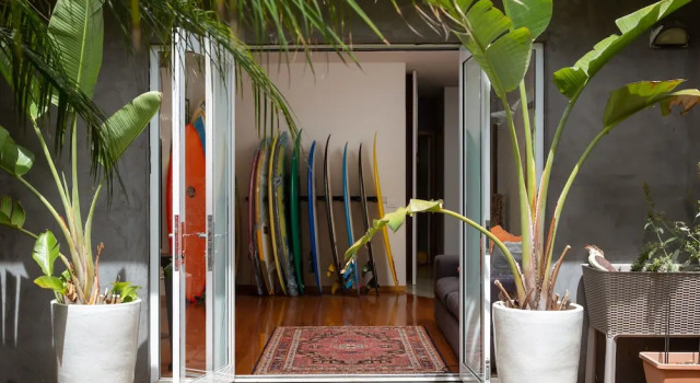 Коттедж Smith Beach Getaways Beachwood Luxury Villa