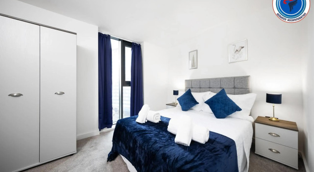 50 PERCENT OFF FOR MONTHLY AND WEEKLY STAYS, PERFECT FOR LONG STAYS FOR FAMILIES , BUSINESS, LEISURE & RELOCATIONS - 2 Bedroom at Premium Executive Serviced Apartment Birmingham - Free WiFi, Free Parking- Sheraton View, Varaa Huoneisto Birmingham West Midlands