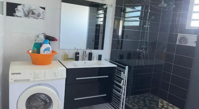 Коттедж Petite maison chaleureuse et fonctionnelle