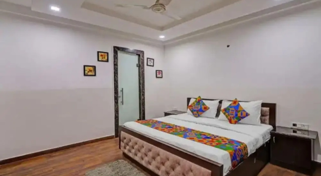 Fabhotel The Royal Inn I, Забронировать Отель Отели Нью-Дели с завтраком, Завтраки