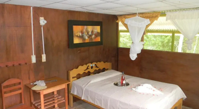 Бунгало Jacamar Lodge Expeditions