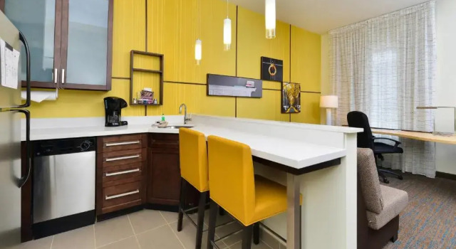 Двухместный люкс Residence Inn Champaign