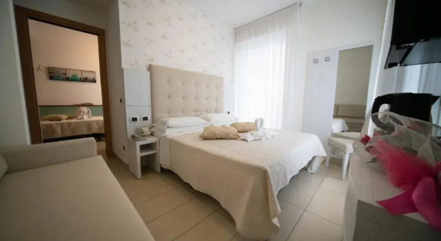 Полулюкс Hotel ABC