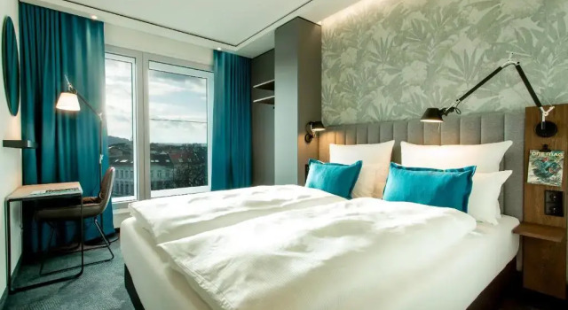 Двухместный номер Standard Motel One Bonn-Hauptbahnhof