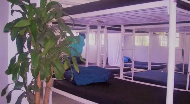 Luneta Dormitory - Hostel (Caters to Men), Забронировать Хостел Эрмита 