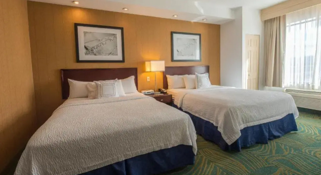 Двухместный люкс SpringHill Suites Ridgecrest