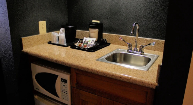 Люкс Country Inn & Suites by Radisson, BWI Airport Baltimore , MD
