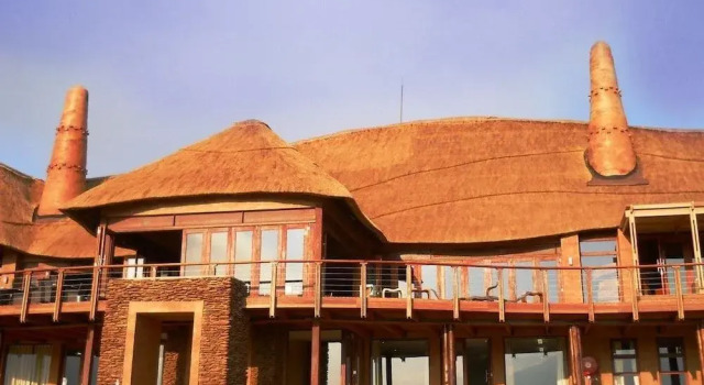 African Hills Safari Lodge & Spa, Book Ferieresort Resorthoteller i Gauteng, Ferieresort
