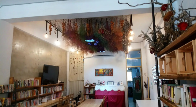 Dongshibookstore
