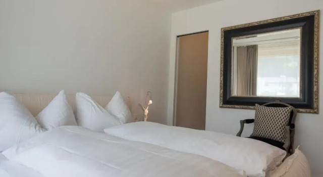 Edelweiss Mountain Suites 04-01, Book Hotel Flims 