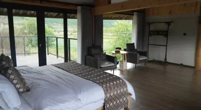 Люкс Deluxe Baisha Qichi Mountain House