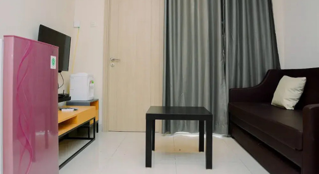Newly Furnished 2BR at Elpis Apartment, Prenota Appartamento Sawah 