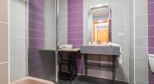 Номер Comfort Logis Hôtel Restaurant LAbri