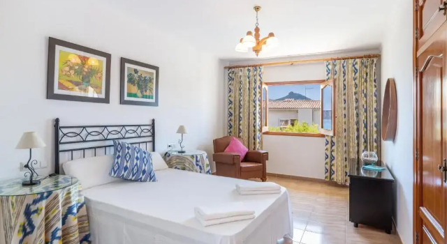 Son Serra Beach front line House, Book Apartment Son Serra de Marina Majorca