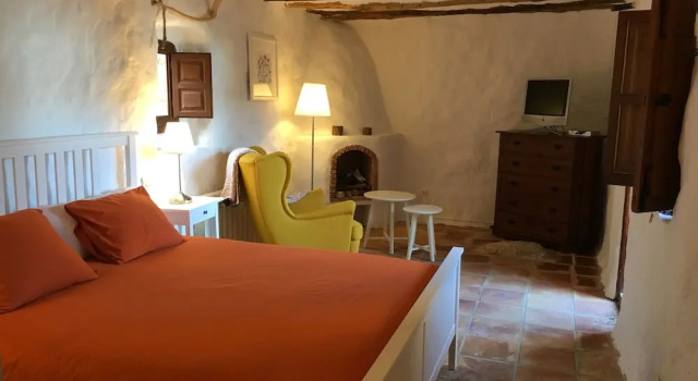 Torre de Arriba Casa Rural, Забронировать Гостевой дом Гостевые дома Бенимантель, Гостевой дом