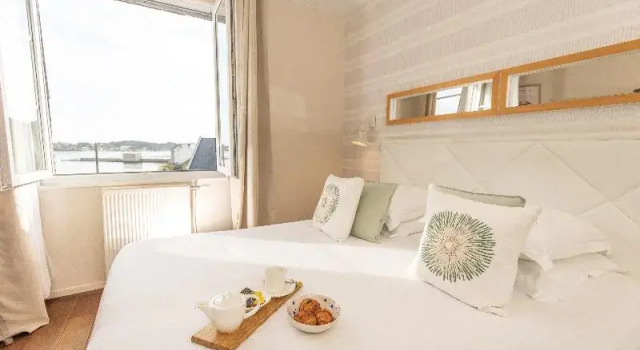 Номер Superior с видом на море Hôtel La Baie des Anges, son SPA marin & sa piscine couverte
