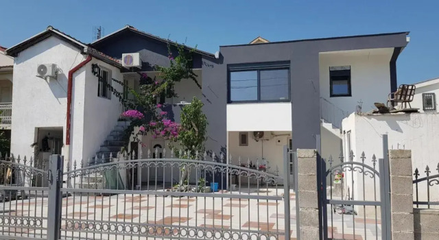 Guest House Magnolia, Rezerwuj Pensjonat Ulcinj 