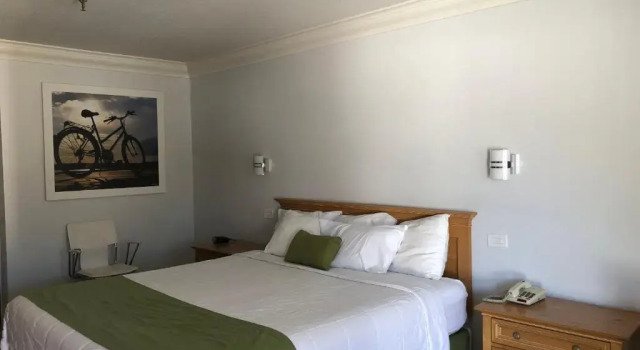 Двухместный номер Superior Days Inn by Wyndham Near City Of Hope