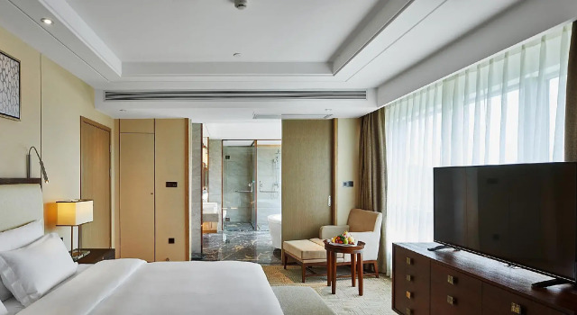 Люкс Deluxe Guilin Exhibition International Boutique Hotel
