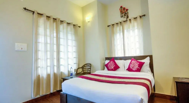 OYO 9676 Karapuzha Island Resort, Забронировать Курортный отель Отели Колагаппара 3 звезды, 3*