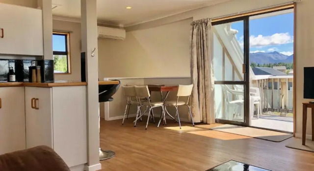 Апартаменты Family Apartment with Mountain Views