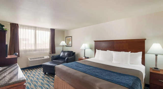 Двухместный люкс Rodeway Inn Fort Morgan