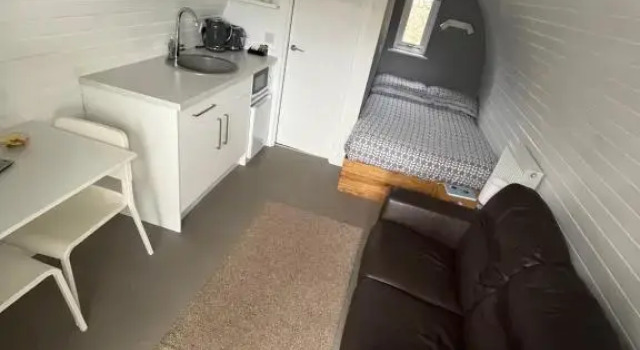 Loch Ness Pods, Pod 2