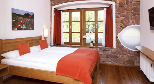 Hotel Gut Hühnerhof, Забронировать Отель Отели земли Гессена 3 звезды, 3*