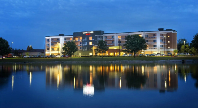 Номер Standard Courtyard by Marriott Evansville East