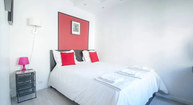 100 - Luxury 2 Bedroom - Beaubourg Marais, Забронировать Отель Отели Парижа 4 звезды, 4*