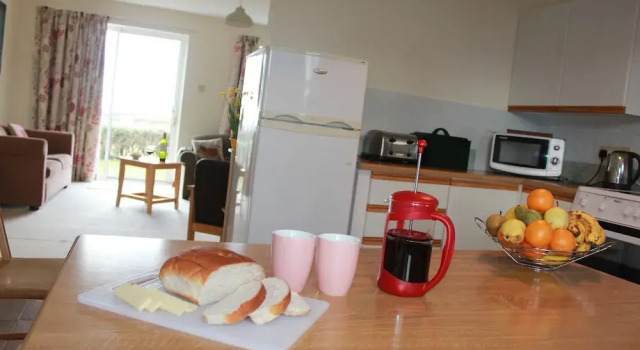Коттедж с 3 комнатами Giants Causeway Holiday Cottages